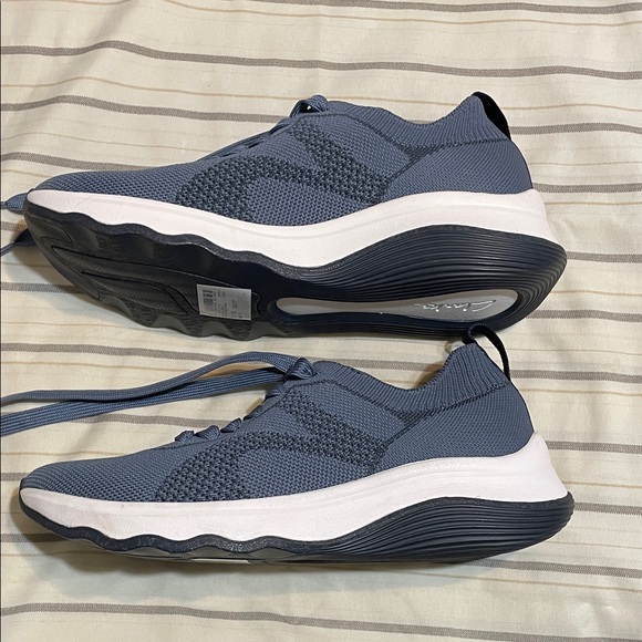 Clarks Navy Athletic Shoes - Picture 3 of 8